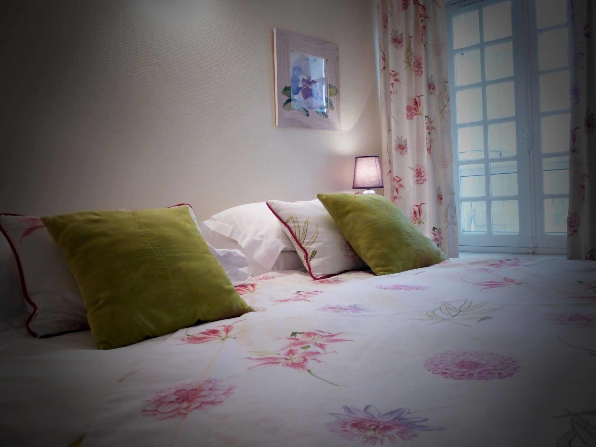 Hotel Logis Le Moulin De Chalons 3*