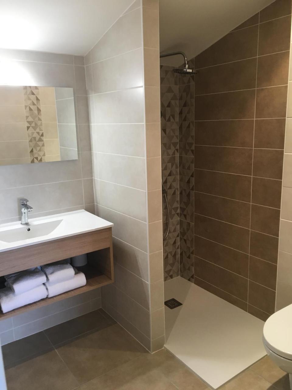Logis Le Moulin De Chalons Hotel